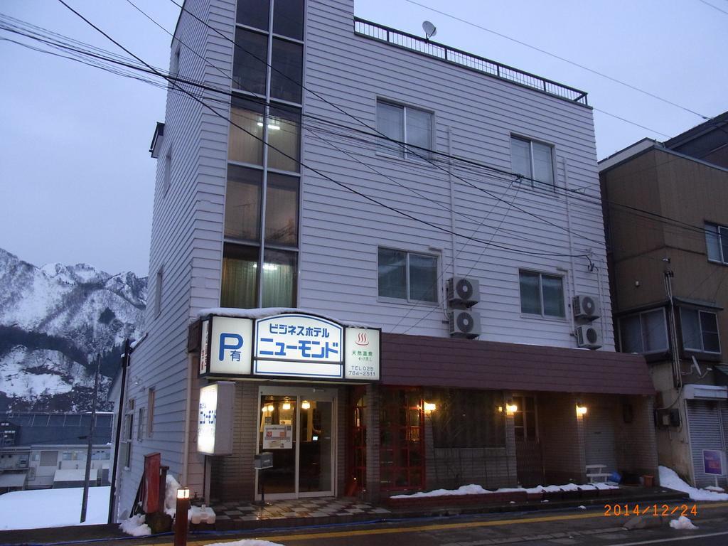 Hotel New Mondo 汤泽町 外观 照片