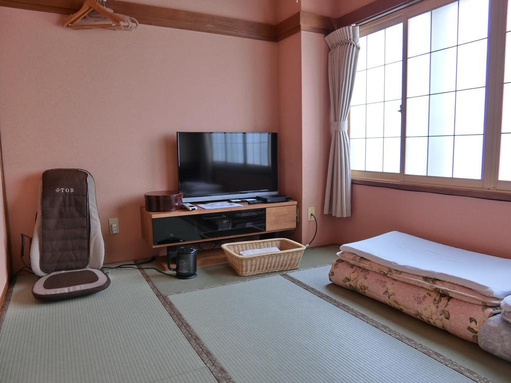 Hotel New Mondo 汤泽町 外观 照片