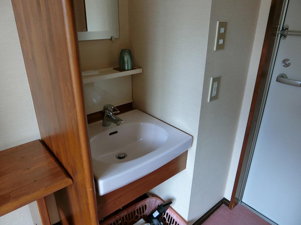 Hotel New Mondo 汤泽町 外观 照片